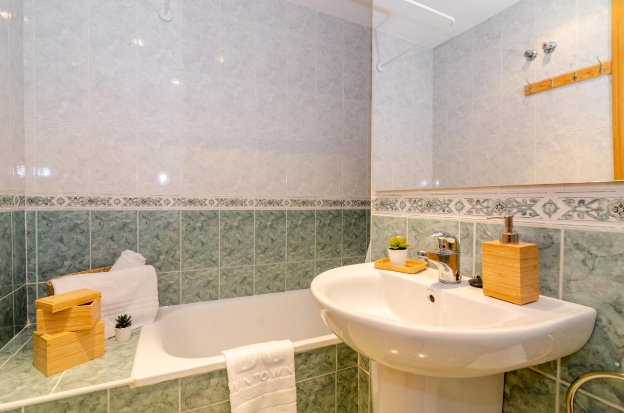 Wintowinrentals Pool, Sunny Side & Free Parking. Torre de Benagalbon Ngoại thất bức ảnh